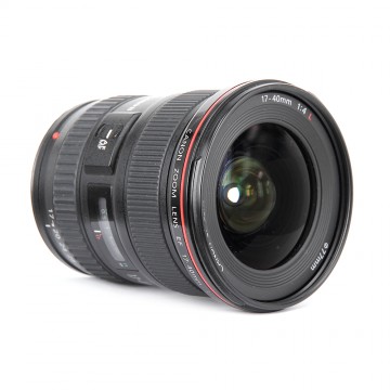 Canon zoom lens EF 17-40mm/4 USM (Canon EF)
