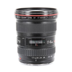 Canon zoom lens EF 17-40mm/4 USM (Canon EF)